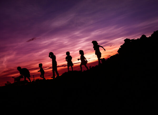 3 Smart Ways to Raise Financially Savvy Children thumbnail